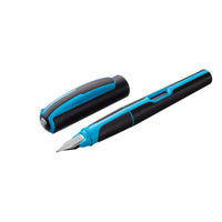 Pelikan Füllhalter Style P57M, neonblau - Produktansicht bei Farbe und mehr