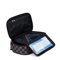 Satch Schlamperbox Dark Skate – Schlamperbox / Schlampermäppchen bei Colour & More (Detailansicht)